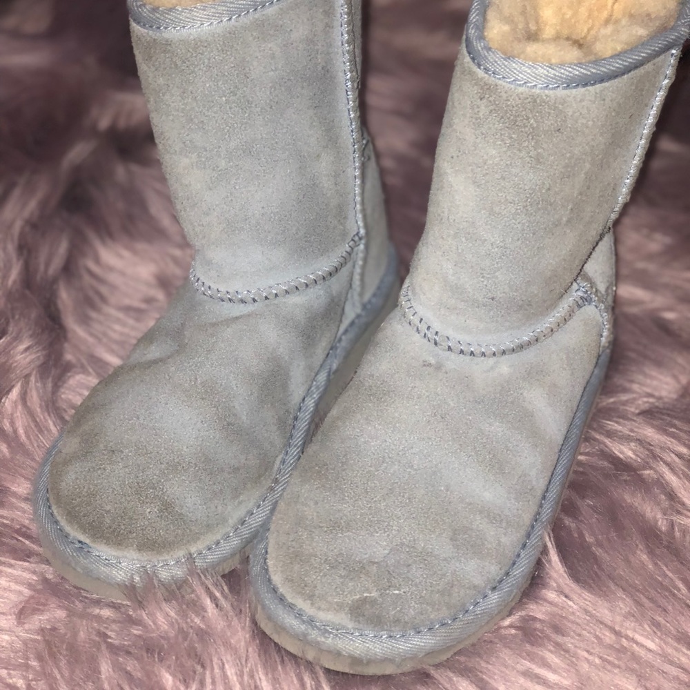 Kids Uggs size 12